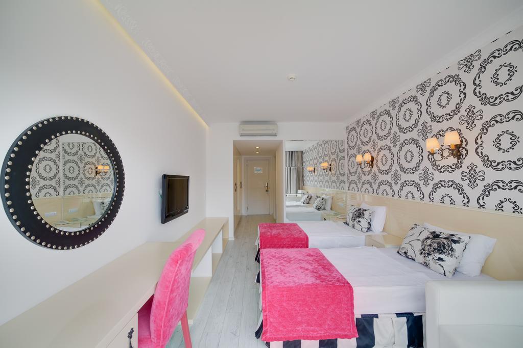 אקיארלר Mio Bianco Resort All Inclusive חדר תמונה